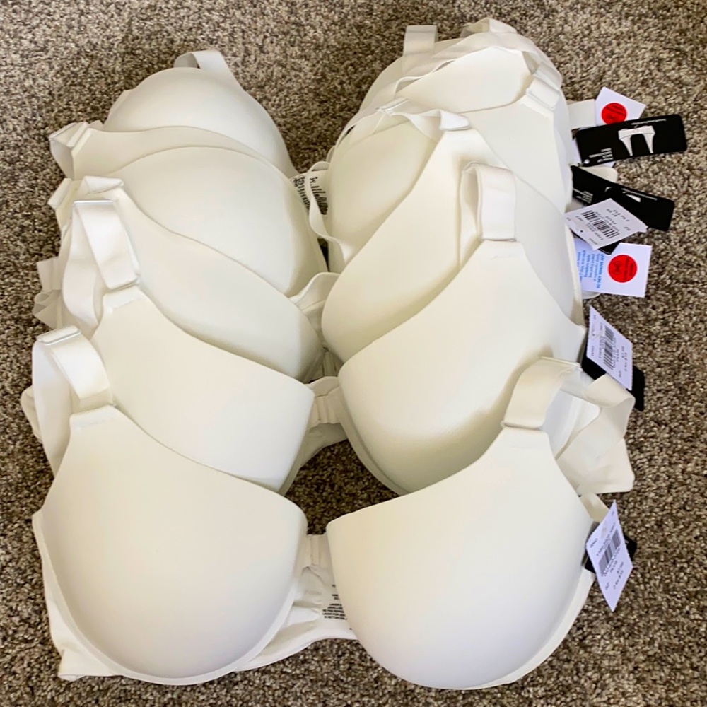 NWT White Front Snap Closure Push Up Bra